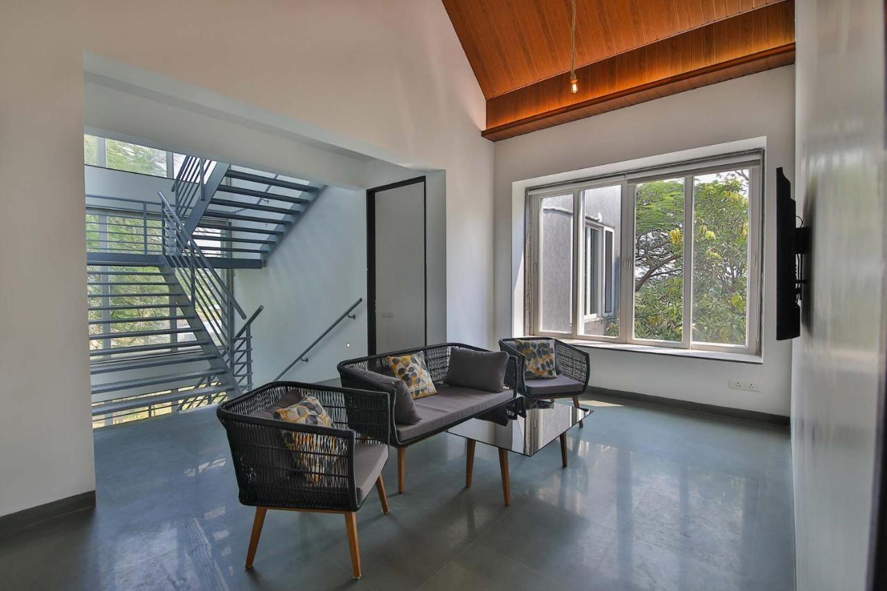 Twilight Grove By Stayvista - Pool- View Villa With Manicured Lawn, Contemporary Interiors & Home Theatre Karjat Ngoại thất bức ảnh